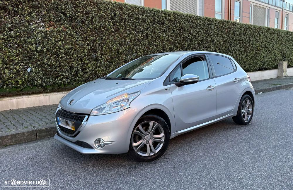 Peugeot 208 1.4 HDi SE Style - 24