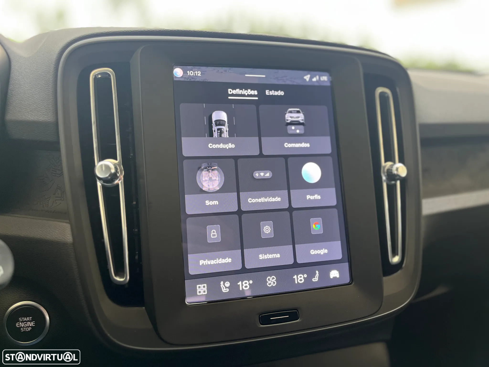 Volvo XC 40 2.0 B3 Essential - 33