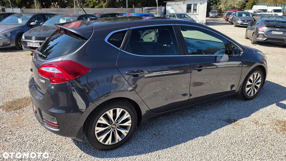 Kia Ceed 1.6 GDI L Business Line - 35