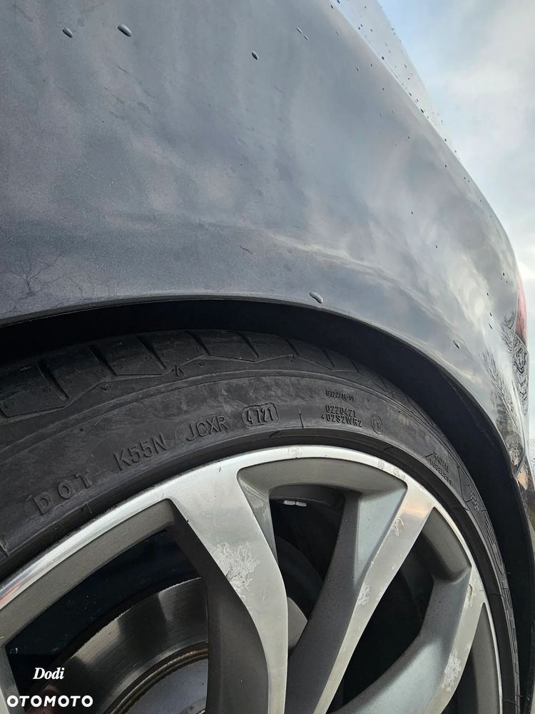 Volkswagen Golf - 10