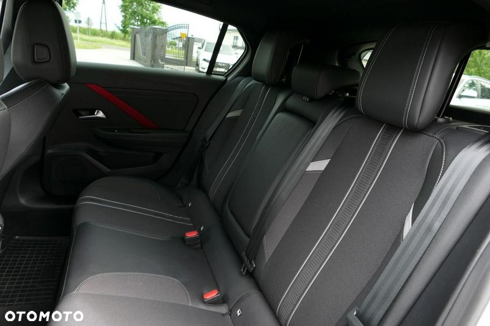 Opel Astra - 36