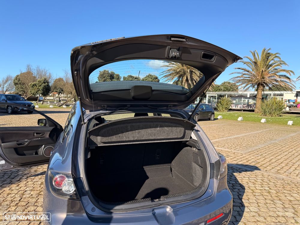 Mazda 3 Hatchback MZ-CD 1.6 Exclusive - 20