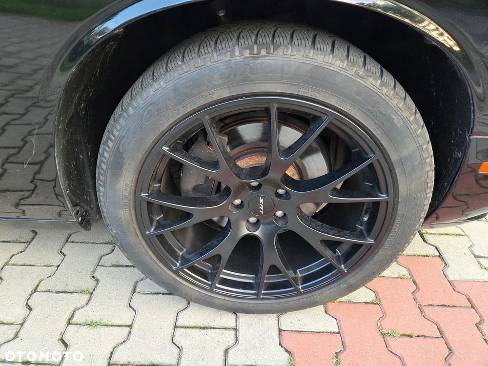 Dodge Challenger - 15