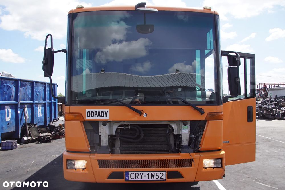 Auto na części - Mercedes Econic 225 tyś km OM926LA OM 926 LA 326 KM A9572704301 ALLISON TIDA 3200 2007R silnik skrzynia drzwi maska lampa rozrusznik most stacyjka licznik moduł sterownik komputer - 4