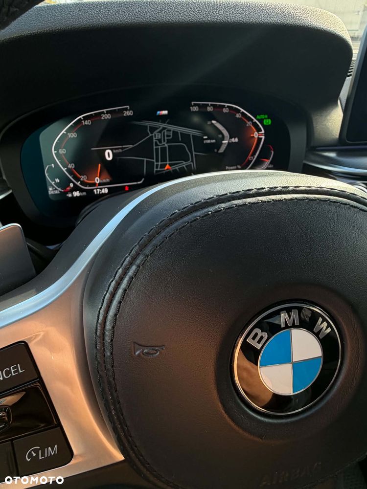 BMW Seria 5 520d MHEV M Sport sport - 13