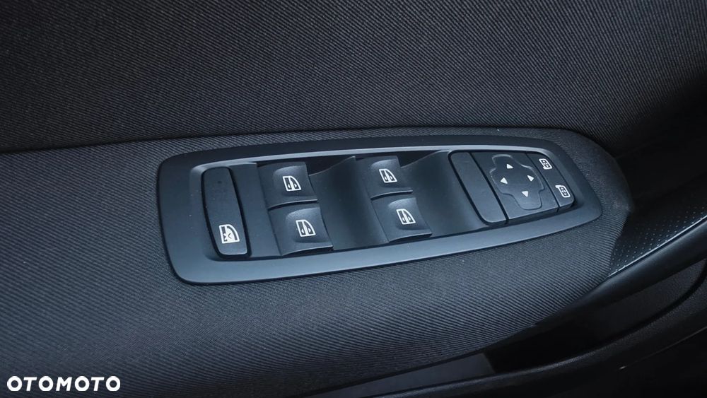 Renault Megane 1.2 Energy TCe Zen - 30