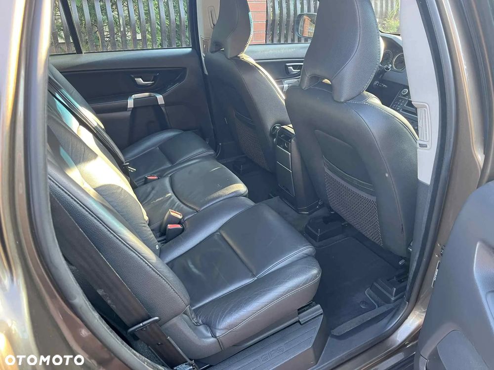 Volvo XC 90 D5 AWD Momentum - 33