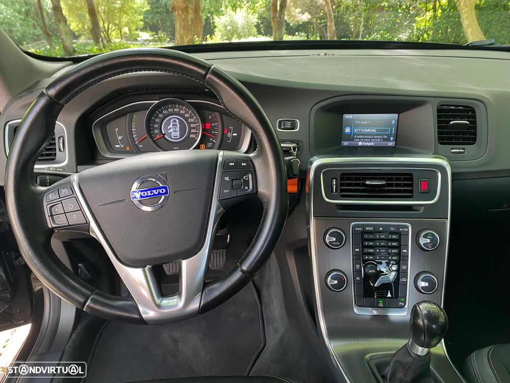 Volvo S60 1.6 D2 Momentum Eco - 6
