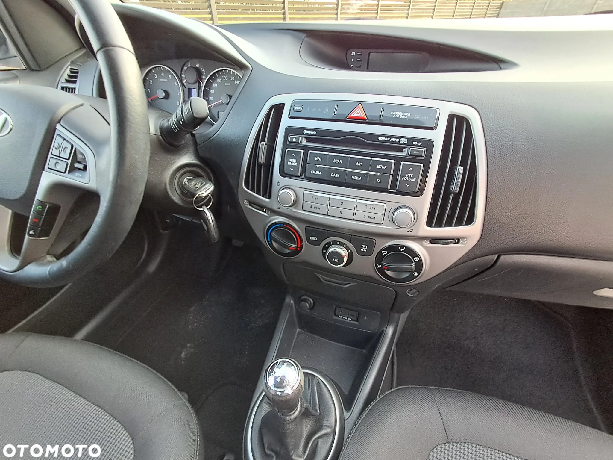 Hyundai i20 1.2 GO - 25
