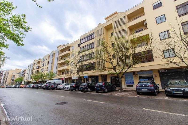 Arrendo Garagem Fechada Feijó - Grande imagem: 5/5