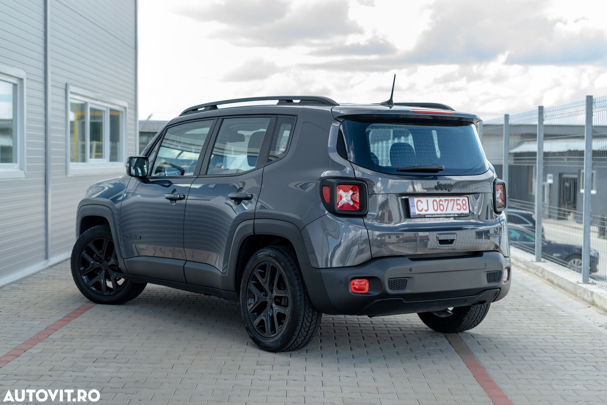 Jeep Renegade 1.0 Turbo 4x2 M6 Night Eagle - 28