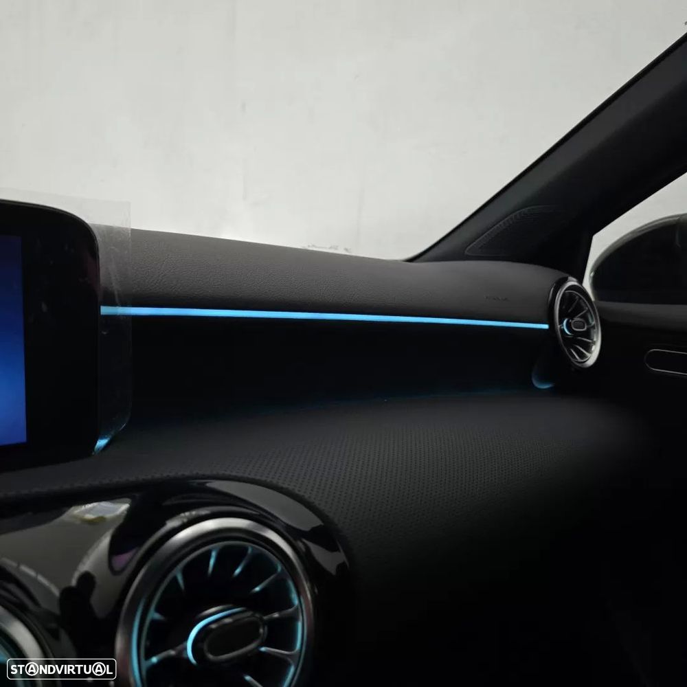 Mercedes-Benz A 250 e - 28