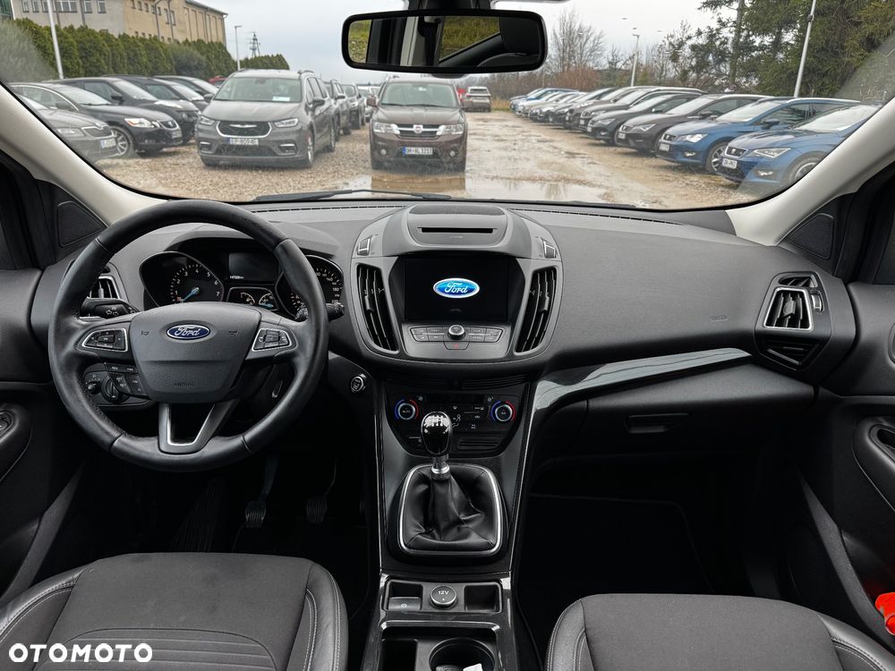 Ford Kuga 1.5 EcoBoost 2x4 Titanium - 26