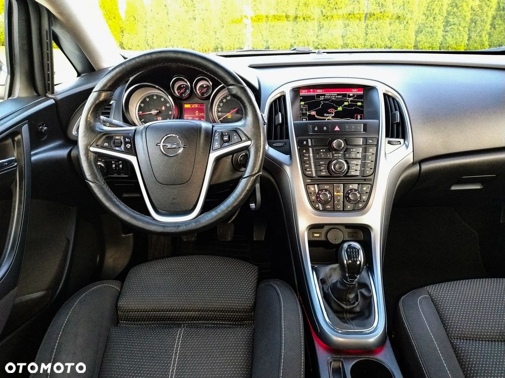 Opel Astra 1.4 Turbo Innovation - 30