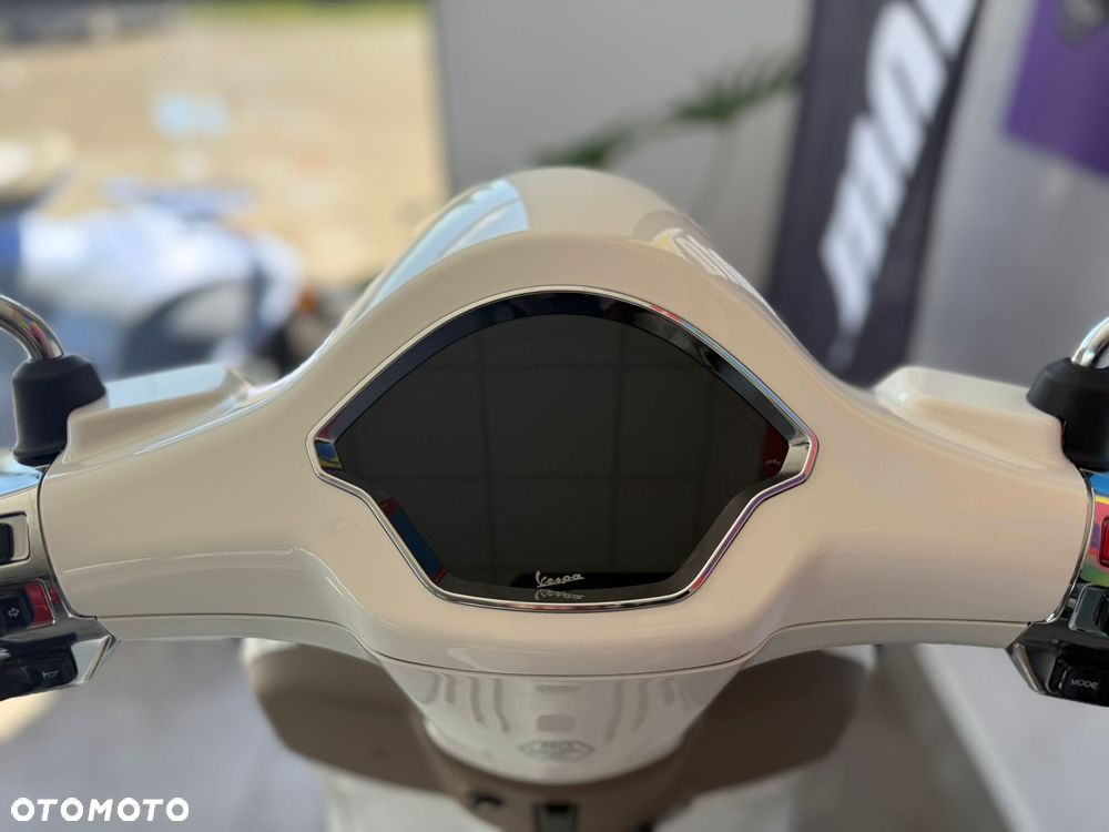 Vespa Primavera - 12