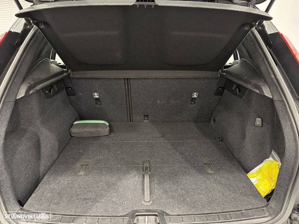 Volvo XC 40 1.5 T2 Essential Auto - 6