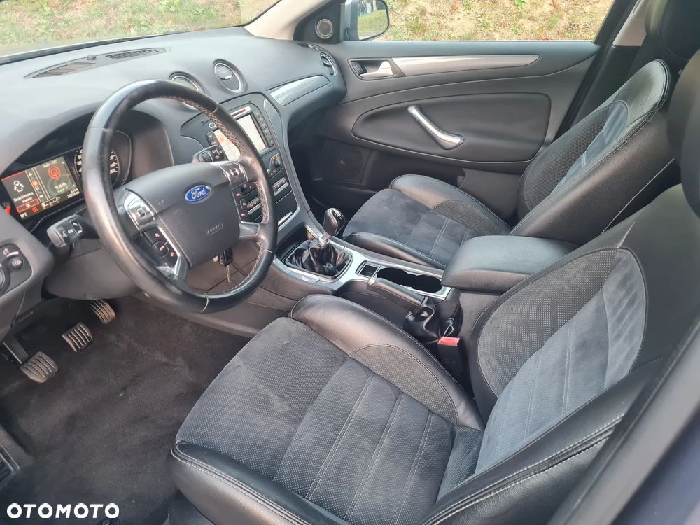 Ford Mondeo 2.0 TDCi Champions Edition - 33