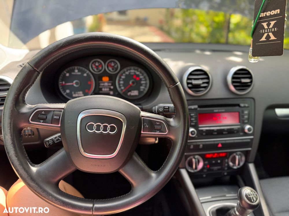 Audi A3 Sportback 1.6 TDI Ambition - 13