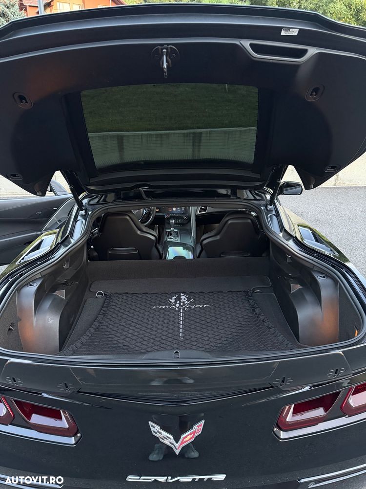 Chevrolet Corvette - 10