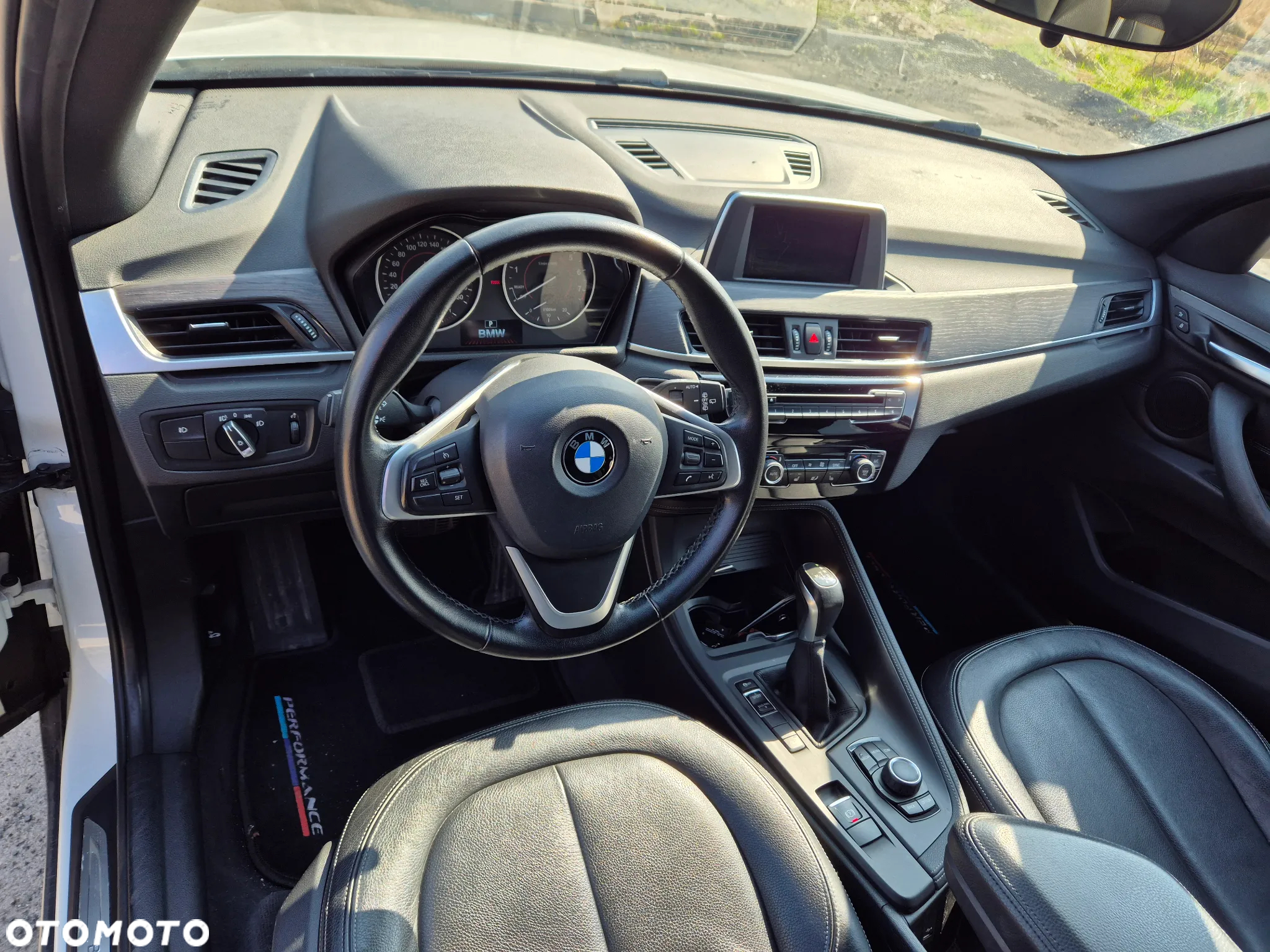 BMW X1 - 15