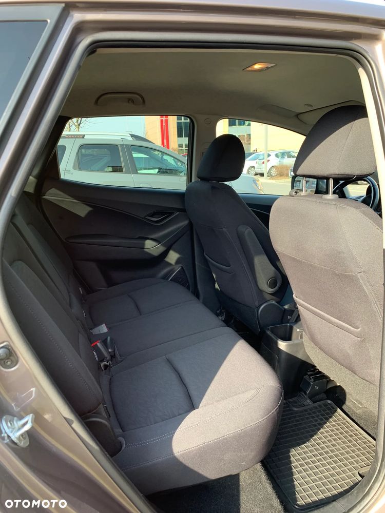 Hyundai ix20 1.6 Comfort - 12