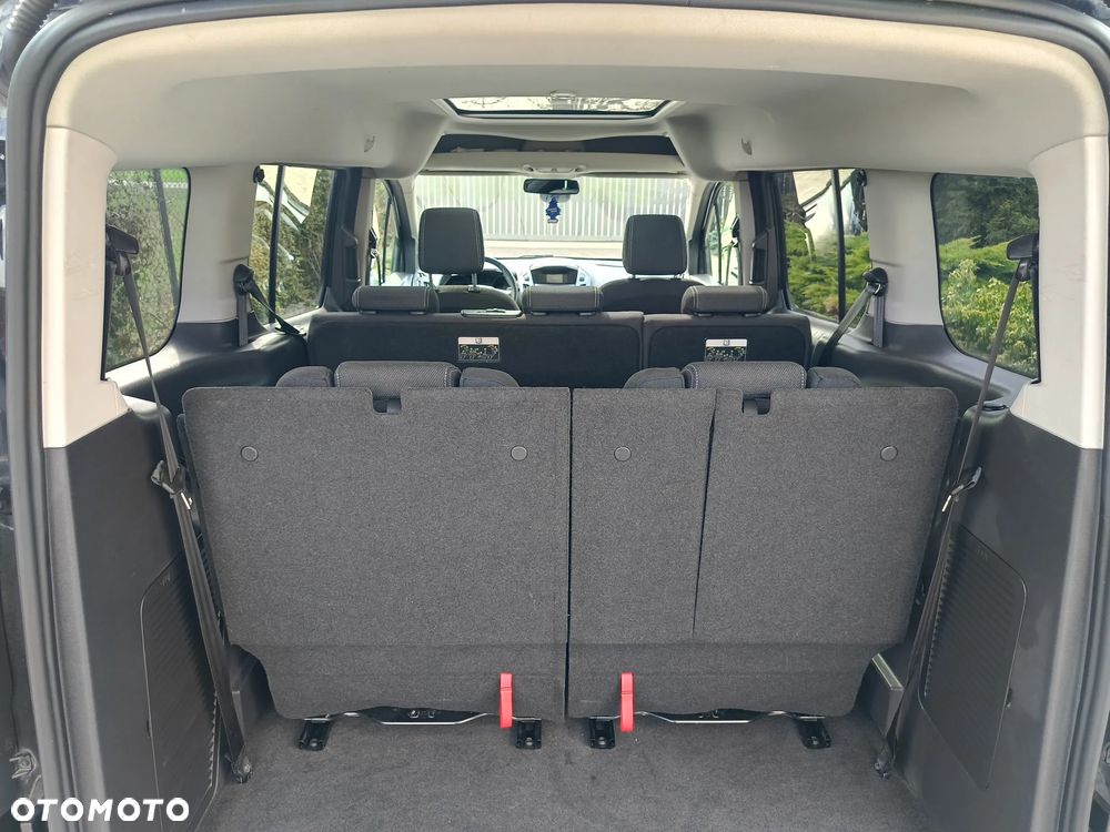 Ford Tourneo Connect Grand - 8