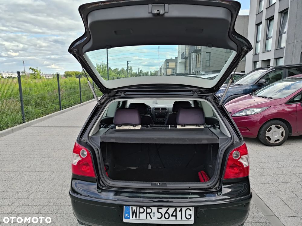 Volkswagen Polo 1.4 16V Basis - 3