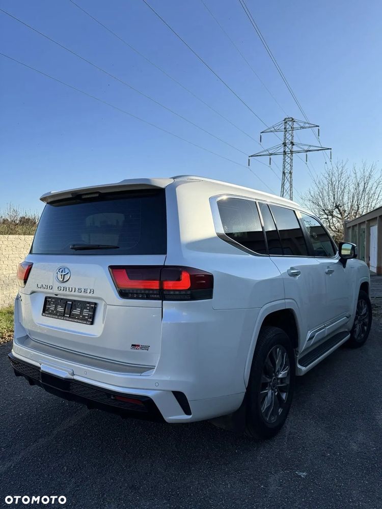 Toyota Land Cruiser - 9