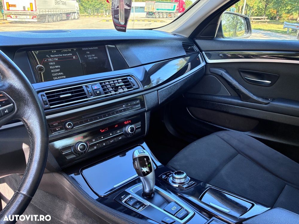 BMW Seria 5 520i Aut. - 15