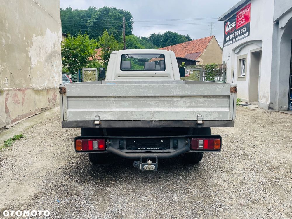 Volkswagen Transporter - 5