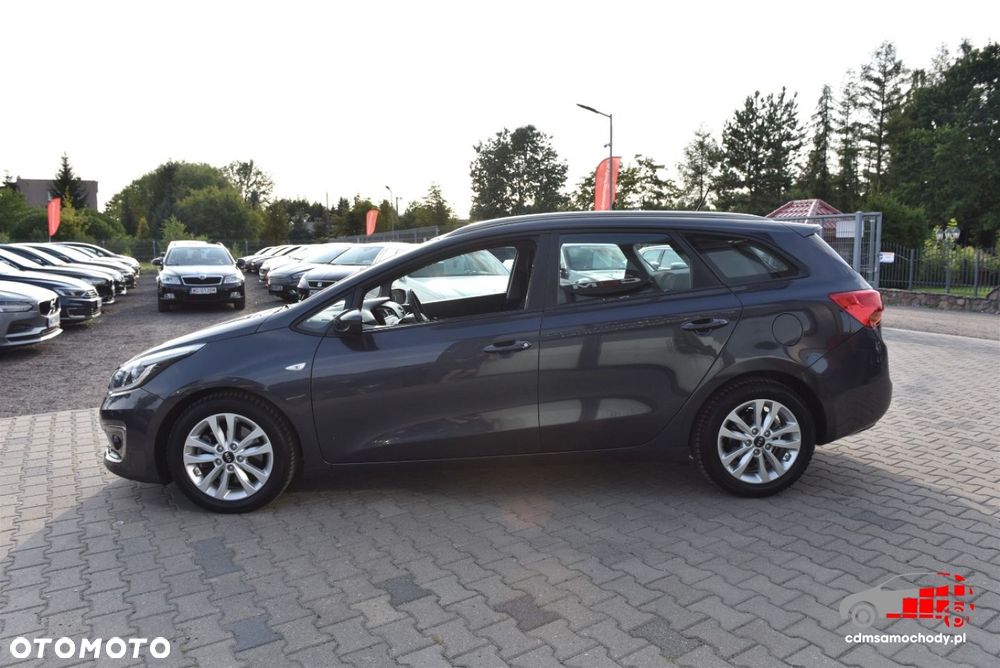 Kia Ceed Cee'd 1.6 GDI Business Line - 8