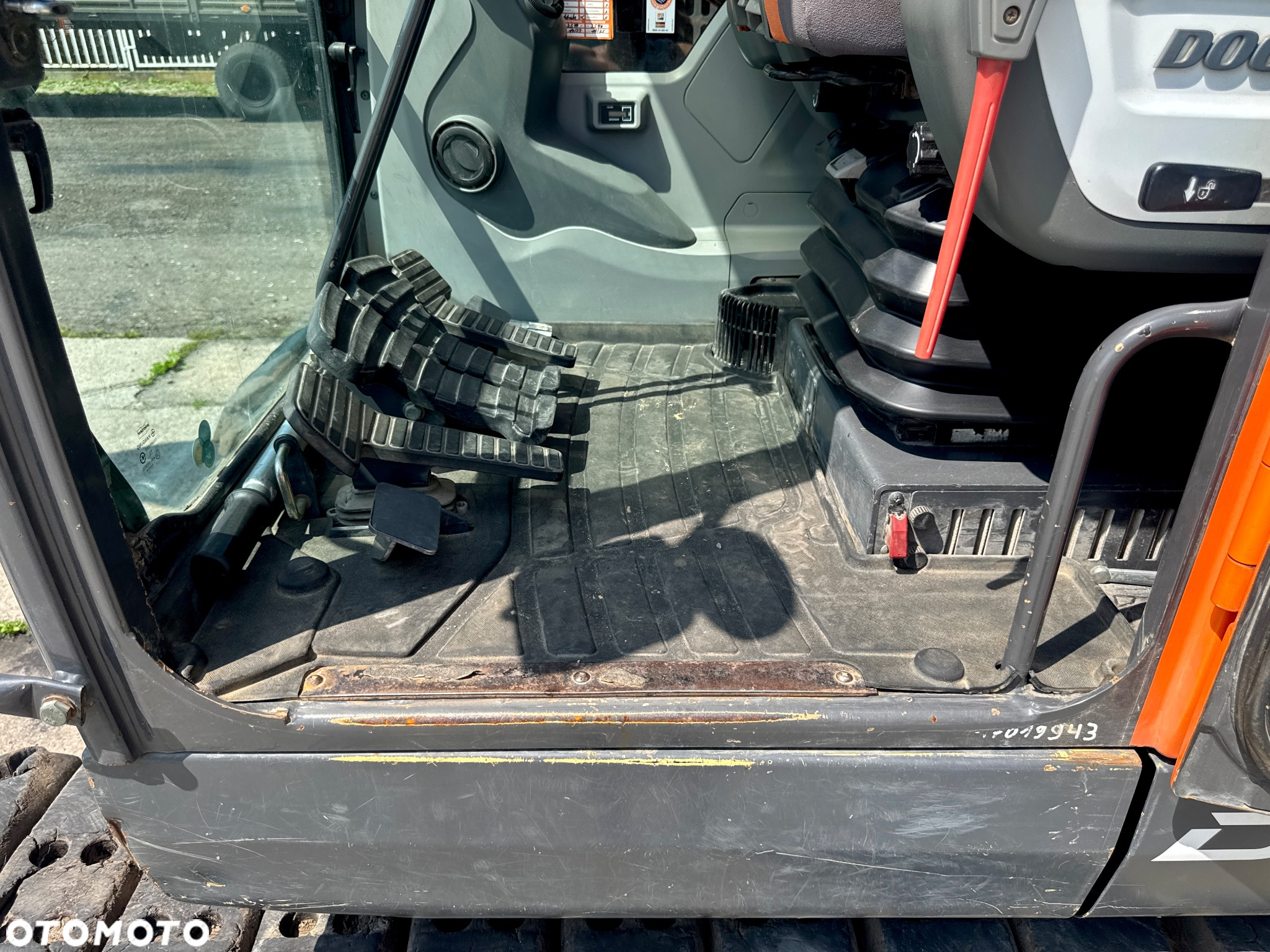 Doosan Koparka Gąsienicowa DX140 LCR-5 - 24