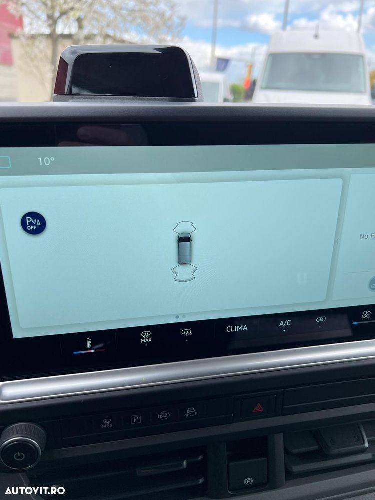 Volkswagen Transporter furgon lung 150cp - 17