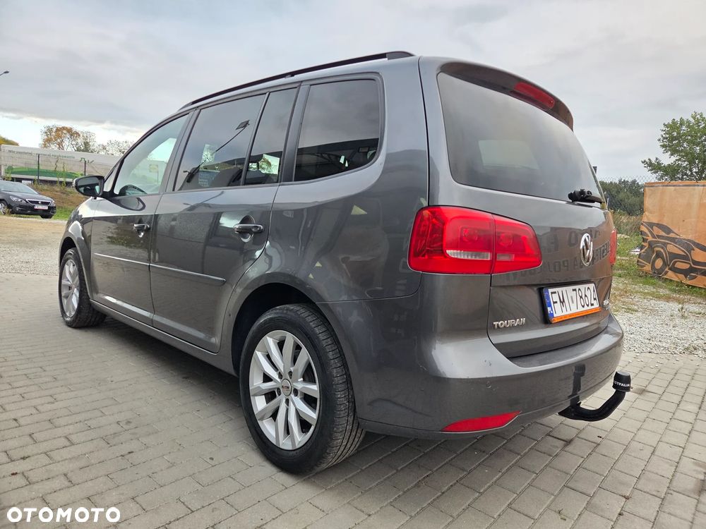 Volkswagen Touran 2.0 TDI DPF BlueMotion Technology Comfortline - 11