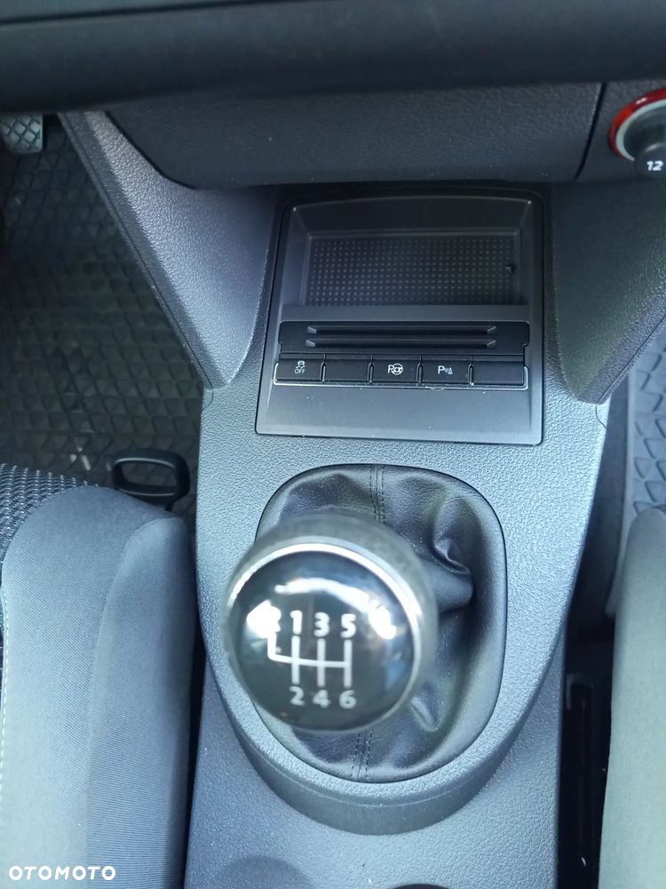 Volkswagen Touran 2.0 TDI Trendline - 22