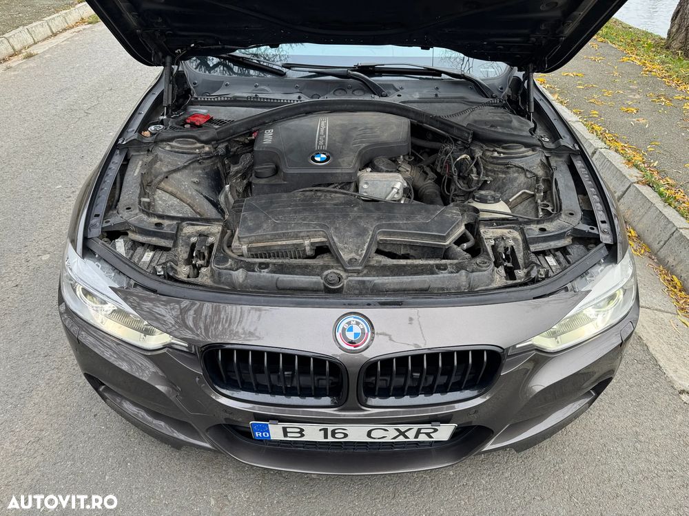 BMW Seria 3 328i Sport Line - 12