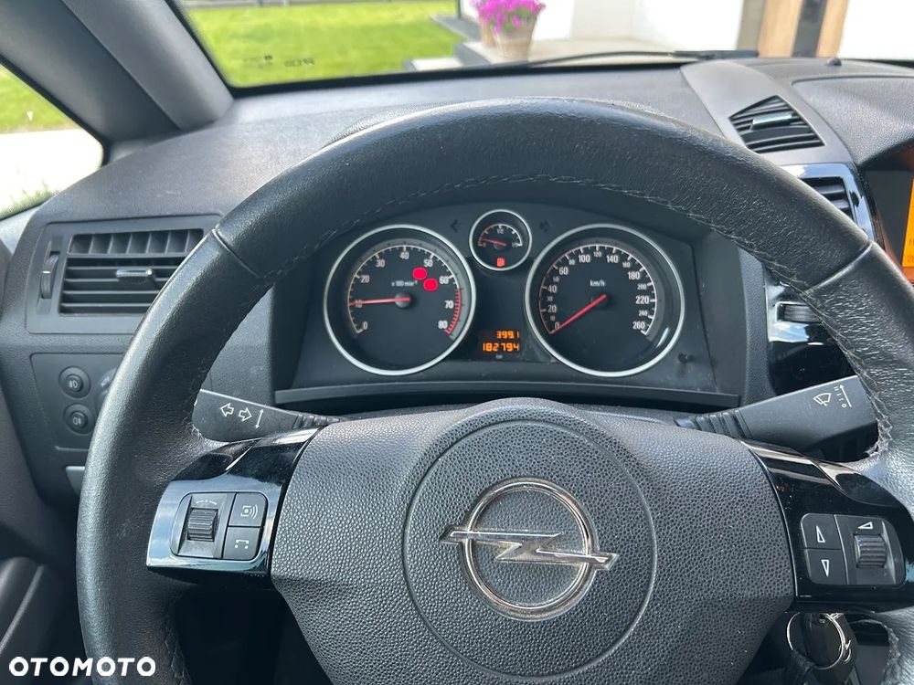 Opel Zafira 1.8 Design Edition - 21