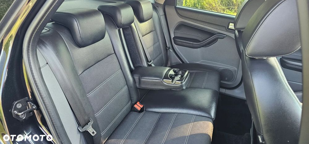 Ford Focus 1.6 TDCi Titanium - 32