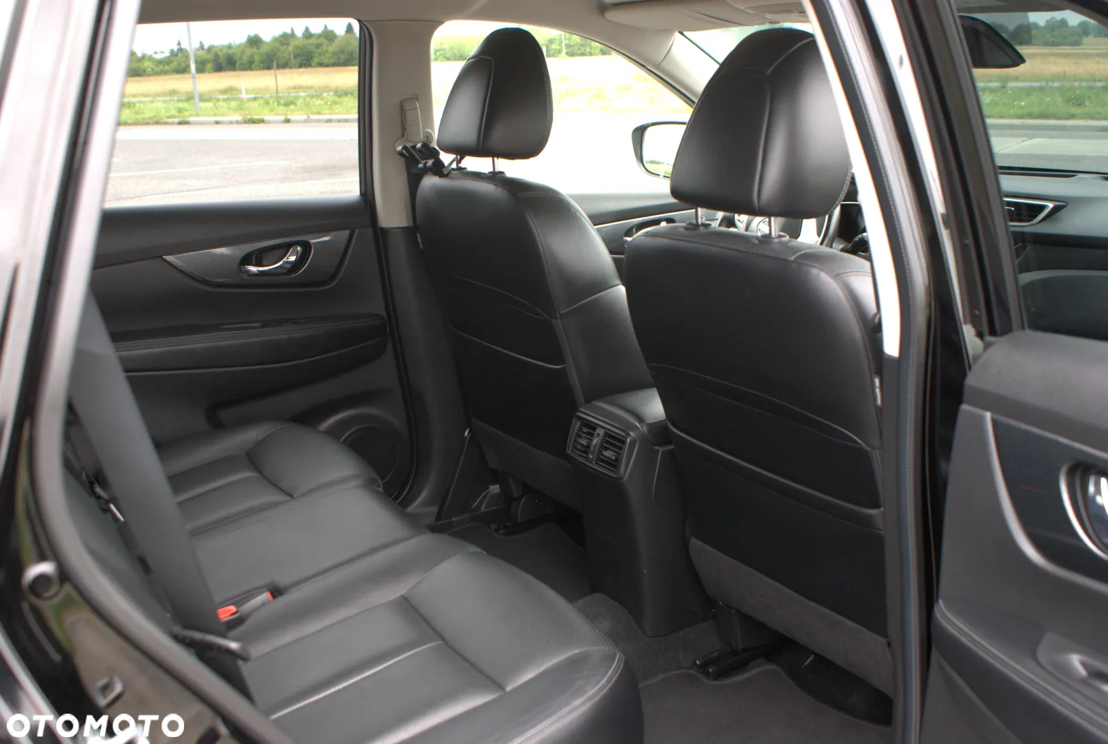 Nissan X-Trail 1.6 DCi Tekna 2WD - 17