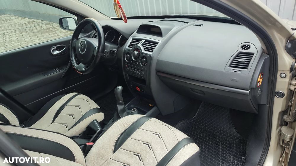 Renault Megane - 5