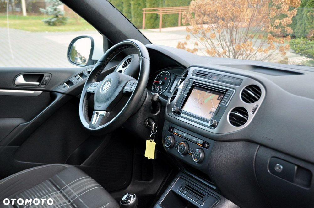 Volkswagen Tiguan - 19