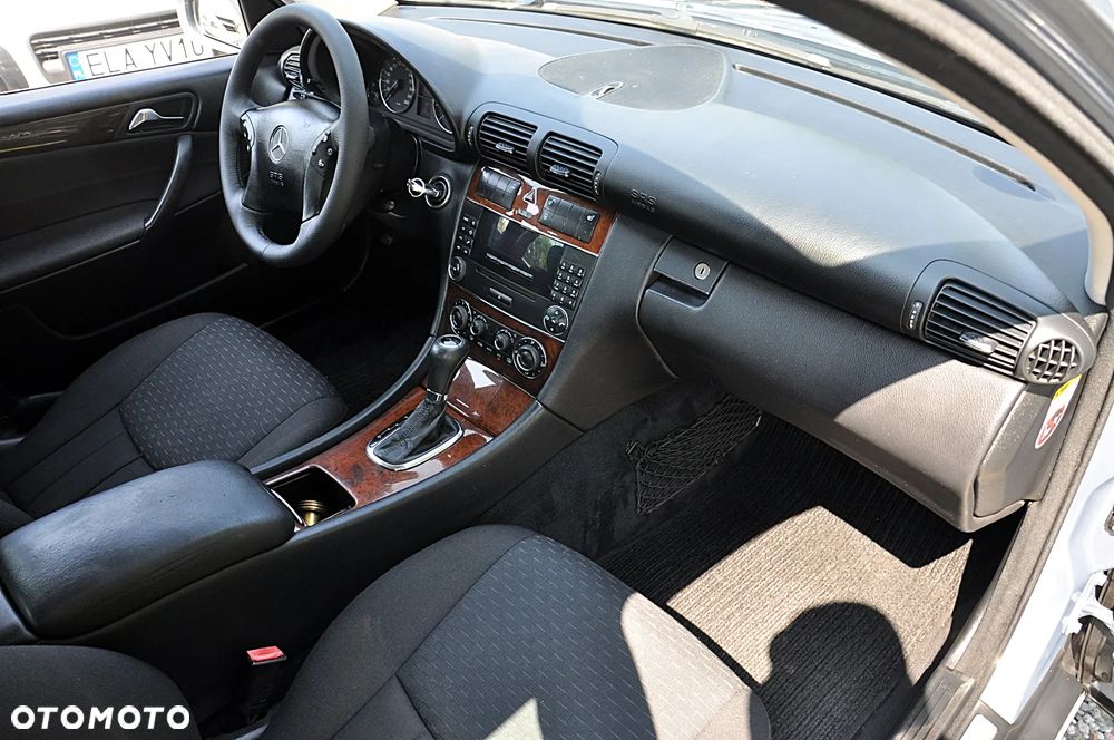 Mercedes-Benz Klasa C 200 Kompressor Automatik Elegance - 23