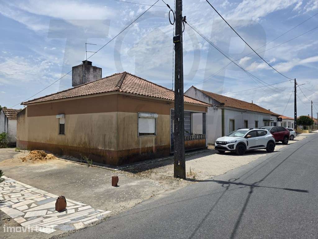 Moradia V2 + Loja + Terreno 9.045 m² - Foros de Salvaterra - 345.000€ - Grande imagem: 2/26