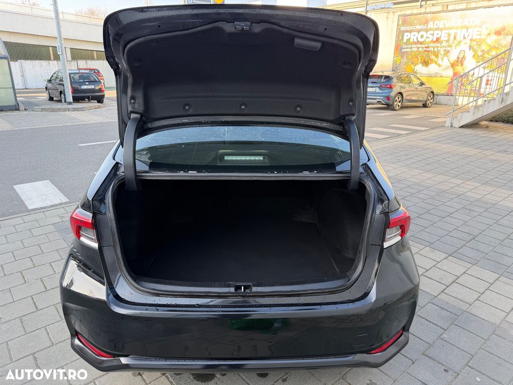 Toyota Corolla 1.8 HSD Business - 15