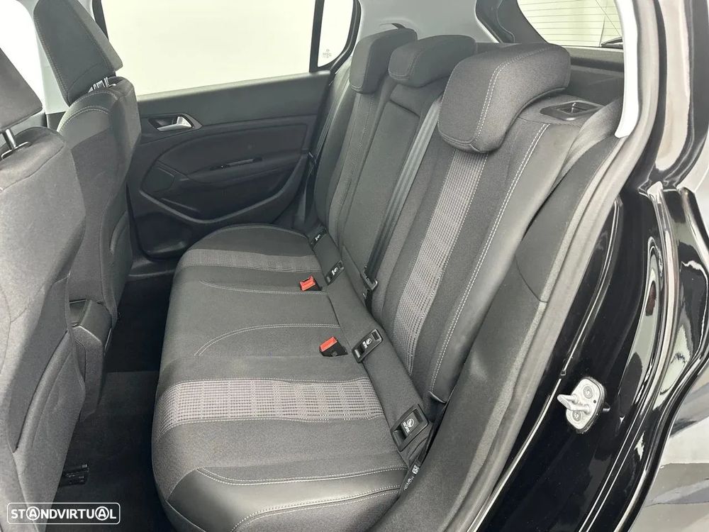 Peugeot 308 PureTech 130 EAT8 Allure - 5