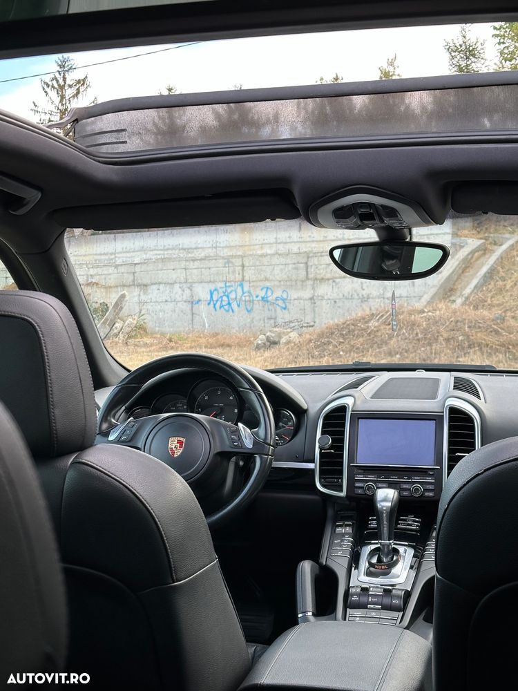 Porsche Cayenne - 19
