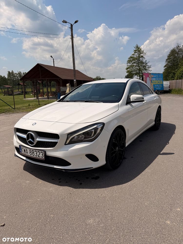 Mercedes-Benz CLA 200 7G-DCT - 2