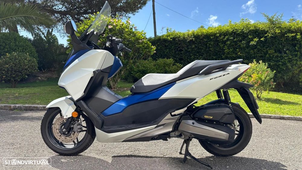 Usado Honda Forza 2017 - 3 200 EUR - Standvirtual.com