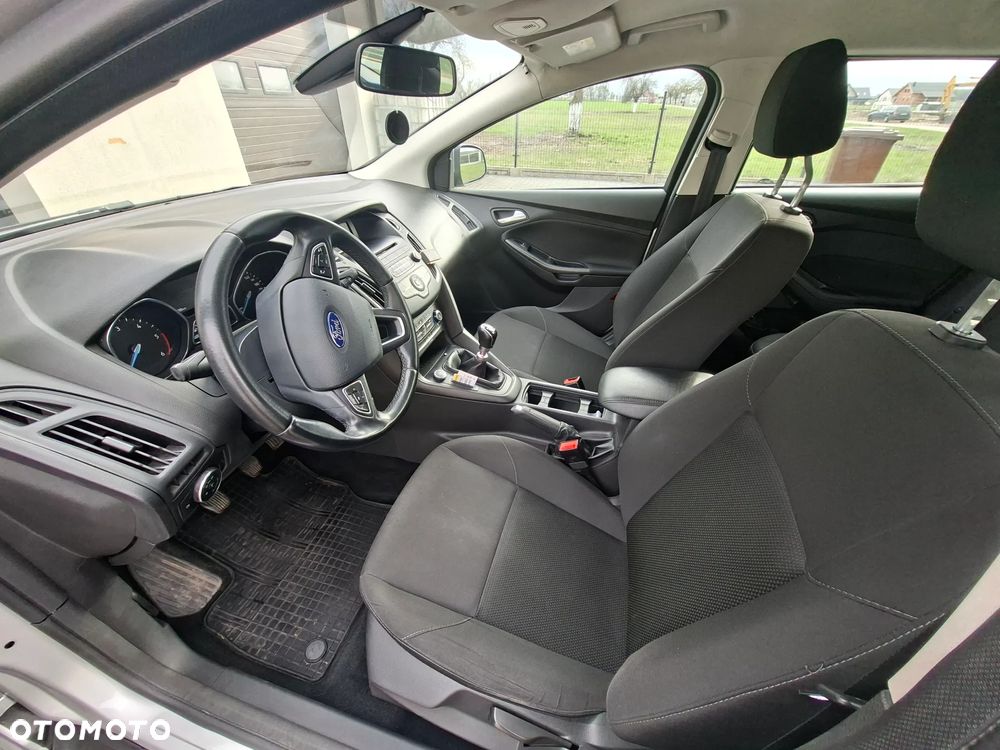 Ford Focus - 13