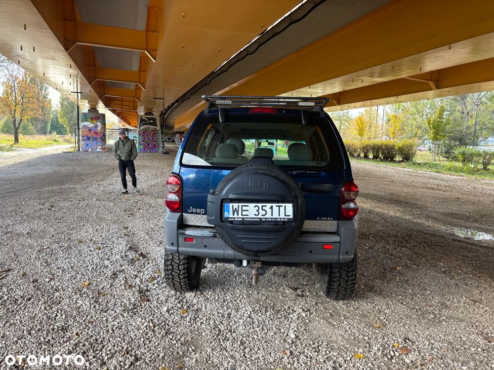 Jeep Cherokee - 8